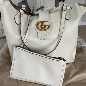 AUTHENTIC GUCCI HANDBAG